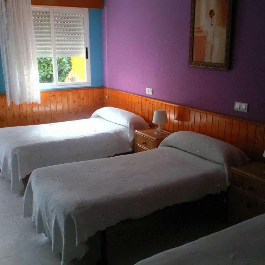 Hostal El Venero Сотільйо-де-ла-Адрада Екстер'єр фото