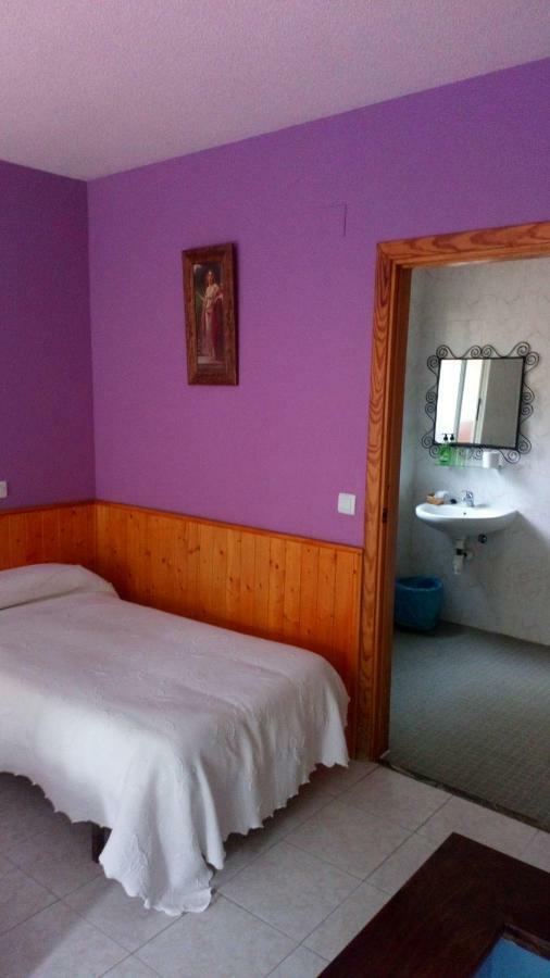 Hostal El Venero Сотільйо-де-ла-Адрада Екстер'єр фото